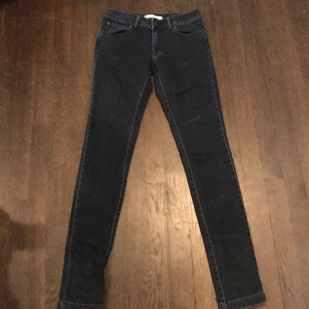 Too small - Picture 3 of 6